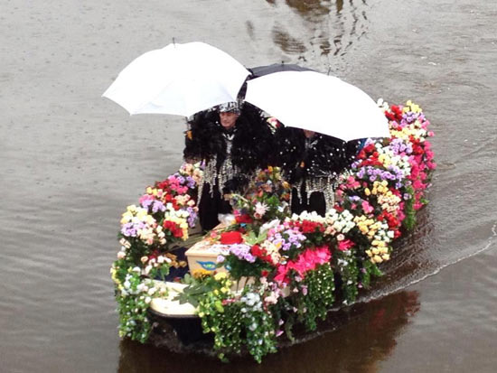 arrival-by-boat-at-zorgvliet arrival-by-boat-at-zorgvliet