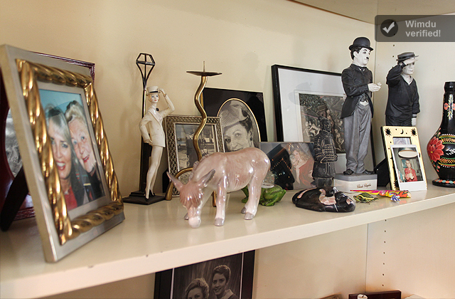 chaplin and groucho marx statues. chaplin and groucho marx statues.