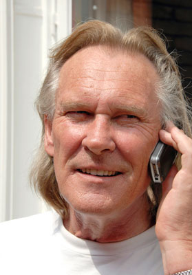 mark de jonge on phone mark de jonge on phone