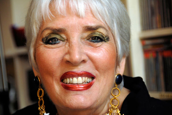 xie close up very teethy xie close up very teethy