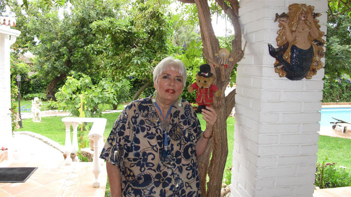 xie with john drummonds teddybear xie with john drummonds teddybear