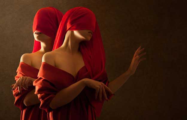 two-girls--blindfolded two-girls--blindfolded