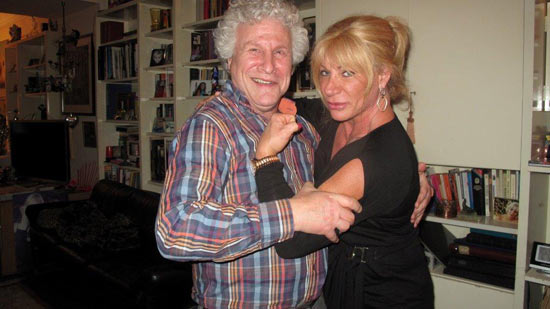 philip-checking-kats-muscles philip-checking-kats-muscles